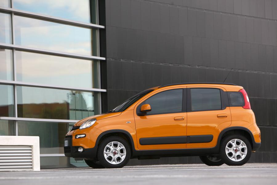  Fiat Panda Trekking 2012 года  (фото 37 из 50)